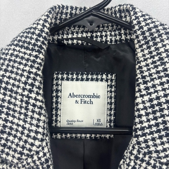 Abercrombie & Fitch Women’s XS A&F Black Houndstooth Cropped Tweed Blazer jacket - Picture 8 of 10